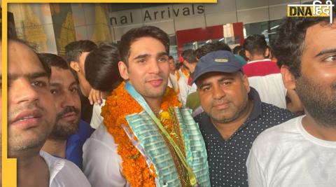 rohit tokas receives grand welcome