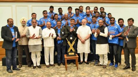 PM Modi With Blind Cricket Team