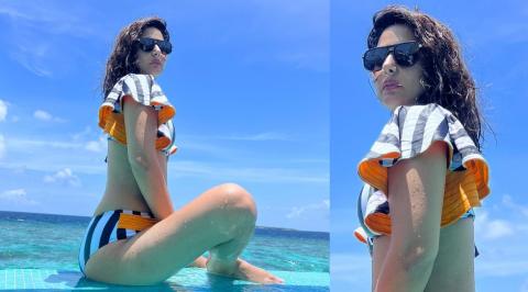 Hina Khan Sizzling Vacation Look