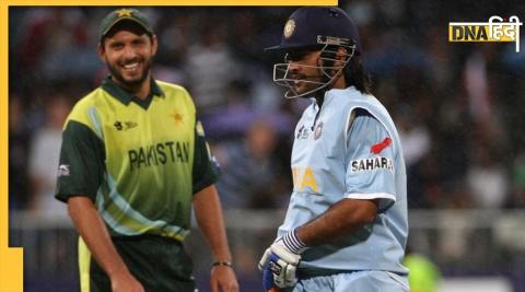 Dhoni and Shahid Afridi