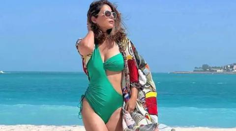 हाल्टर बिकिनी (Halter Bikini)