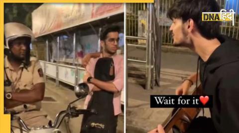 Mumbai Young Man Singing Kesariya Song