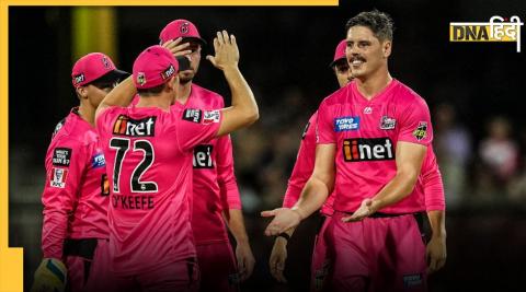 big bash league 2022-23 ben dwarshuis gets 4 wickets sydney sixers vs Melbourne Renegades bbl 12