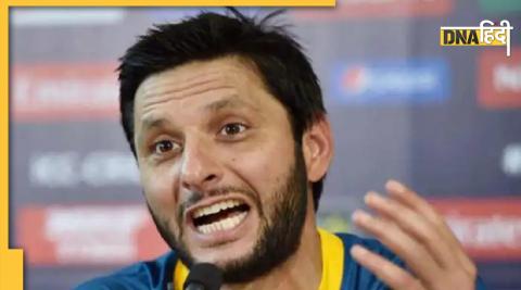 Shahid Afridi Slams Pak Team