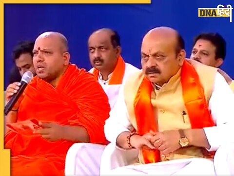 karnataka cm basawraj bommai snatched mic from eshwaranandapuri swami criticising bjp government watch video