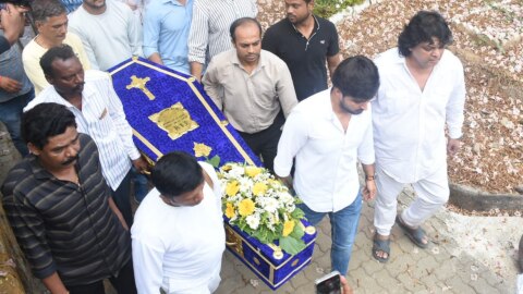 Rakhi Sawant mother last rites