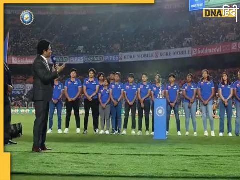 sachin felicitates women u19 world cup winning team