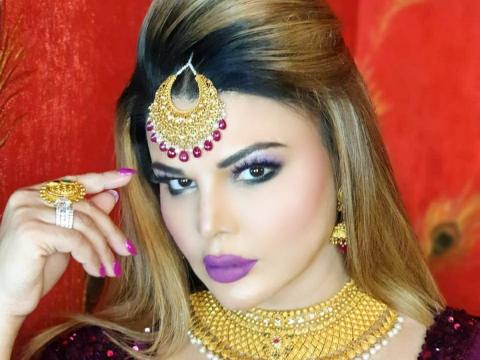 Rakhi Sawant Mother Cut Her Hair As Punishment