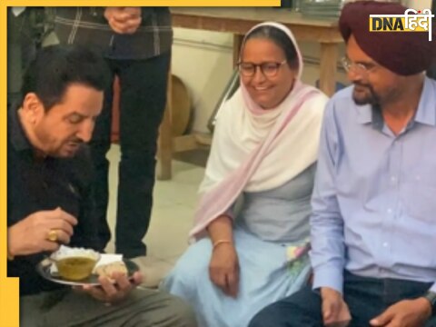 Gurdas Maan visits Sidhu Moose Wala parents