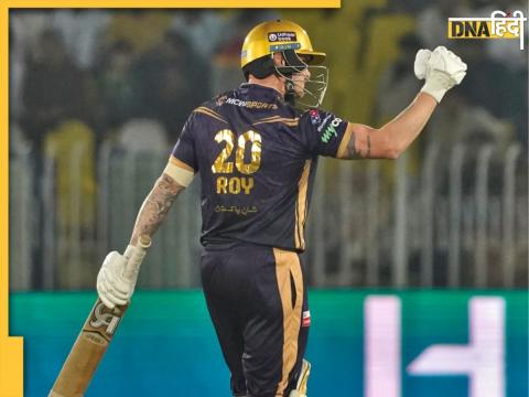 rilee rossouw reacted on jason roy 145 runs inning vs peshawar zalmi pakistan super league babar azam 