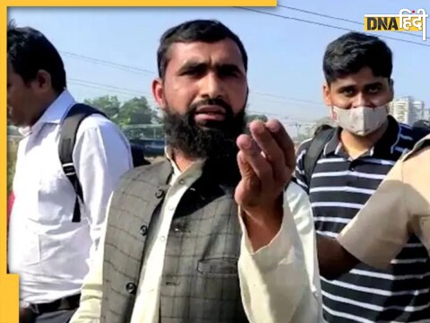 molestation train madarsa teacher accused women girl video photo passengres beat arrested