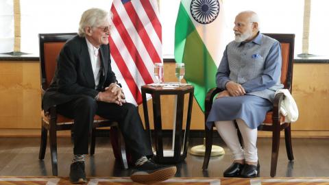 Robert Thurman Meets Modi