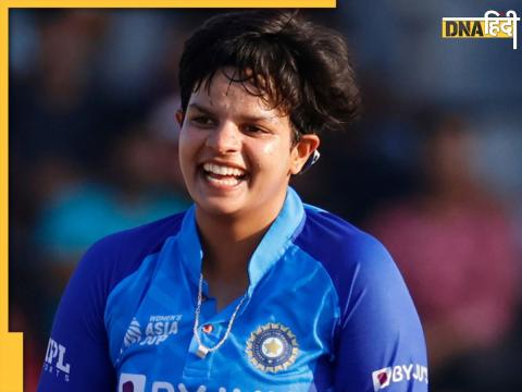 shafali verma slams indigo airlines denied entry at airport social media users trolled star woman cricketers