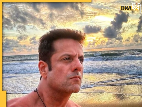 Fardeen Khan shares shirtless photo