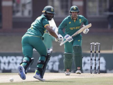 sa vs aus odi updates quinton de kock and temba bavuma record partnership for first wicket