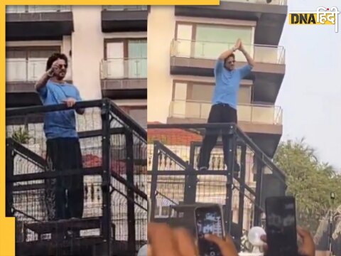 Jawan succes: Shah Rukh Khan at Mannat