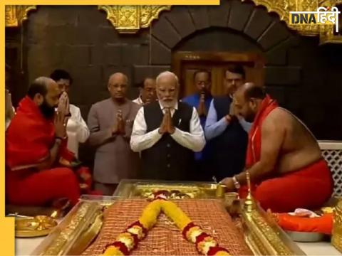 शिरडी मंदिर में प्रधानमंत्री नरेंद्र मोदी.