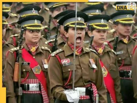 female army officers