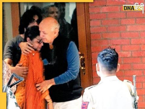 Manish Sisodia with his Wife