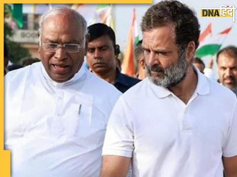 Mallikarjun Kharge with Rahul Gandhi