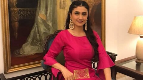 TV actress Ragini Khanna social media 