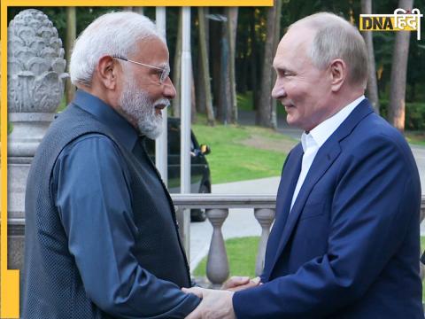 PM Narendra Modi का अपने घर पर स्वागत करते रूस के राष्ट्रपति Vladimir Putin.