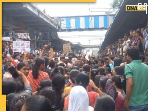 protesters block railway tracks