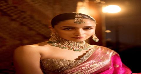 Alia Bhatt Golden Blouse 