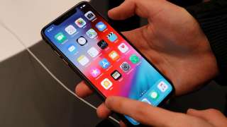 Apple’s latest iPhone Xs and iPhone Xs Max already have a serious problem