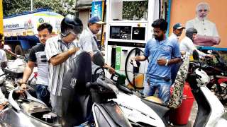 RBI allows oil marketing firms to raise $10 bn from overseas