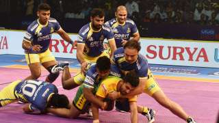 Pro Kabaddi League: Tamil Thalaivas crush Patna Pirates 42-26