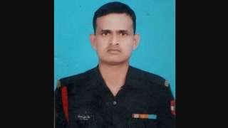 Jawan martyred as Pakistan violates ceasefire on LoC; Indian Army hits reta...