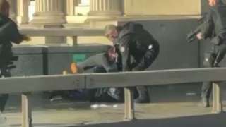 UK: Armed police 'shoot man' on London Bridge; area evacuated