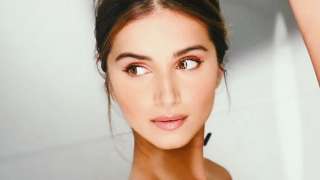 Tara Sutaria, Aadar Jain spend Christmas getting cozy on movie date