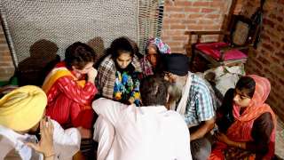 Lakhimpur Kheri violence: Rahul, Priyanka Gandhi meet kin of deceased farme...