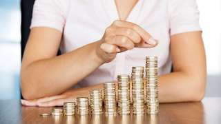 Planning to invest money in Fixed Deposits? THESE things you must know befo...