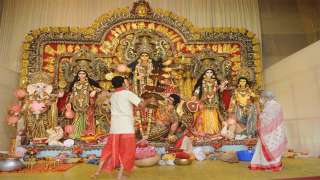 Bengal sees sharp rise in COVID-19 cases after Durga Puja, most infected fu...