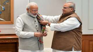 Was offered Rs 300 crore bribe to clear files of 'Ambani' and...