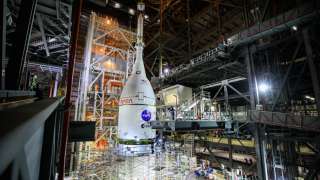 NASA assembles massive rocket to fly around Moon before manned missions res...