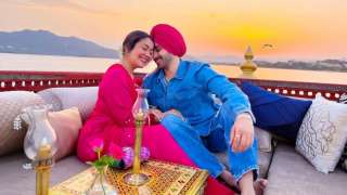 Neha Kakkar-Rohanpreet Singh’s first anniversary celebration pics go VIRAL 