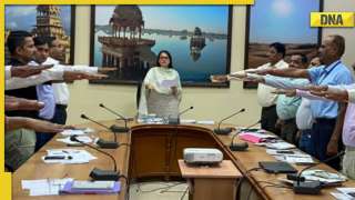 IAS Tina Dabi administers THIS oath to officers in Jaisalmer, see pictures