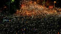 Anti-government protest in Romania turns violent