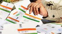 Deadline: Telecom firms have 15 days to submit Aadhaar de-linking plan