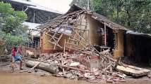 Red alert in three Kerala districts for heavy rain