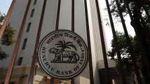  RBI keeps interest rates unchanged, experts say rate hike likely in f...