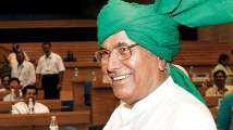 Mobile phone found from ex-Haryana CM Om Prakash Chautala's priso...
