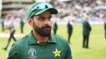 'My career Meri Marzi': Mohammad Hafeez replies to a fan...