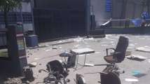 Textile mill workers' protest over non-payment of full wages in K...