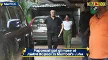 Janhvi Kapoor spotted along with dad in Mumbai 