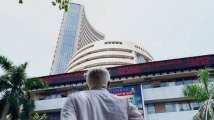 Opening Bell: Sensex gains 300 points, Nifty breaches 13,700